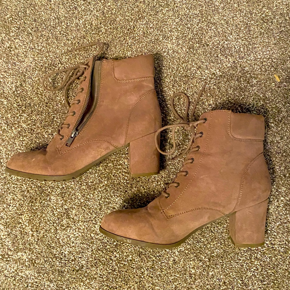 NWOT - Taupe Madden Girl Booties